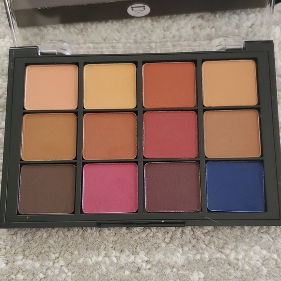 Viseart Eyeshadow Palette Neutral Mattes - Picture 2 of 2